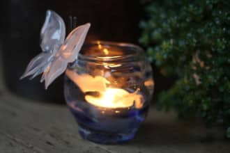 Glazen gedenkartikel Waxinelichthouder glas as blauw vlinder